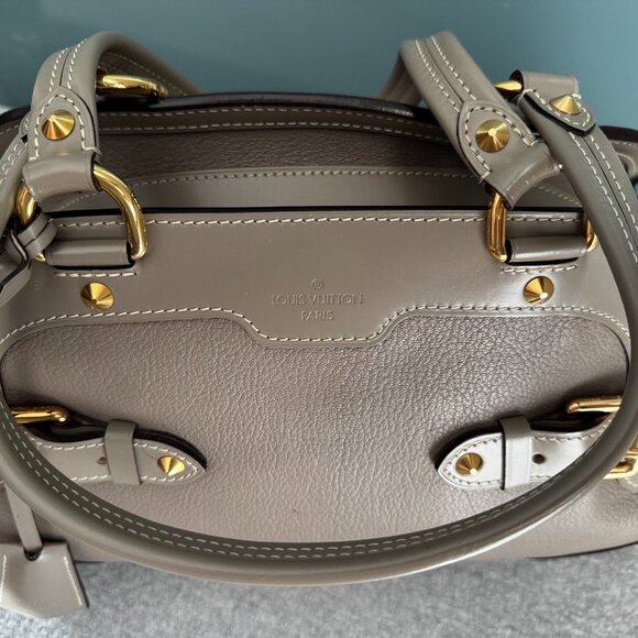 Purse by Louis Vuitton - Picture 7 of 16